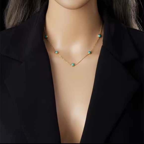 Turquoise and 18k Gold plated steel Necklace Set - Picture 2 of 7